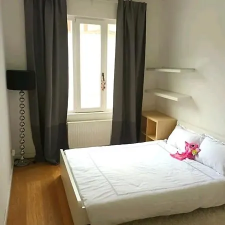 Beautiful 2 Bedroom Apartment In Place Flagey Bxl Brussels Exterior photo